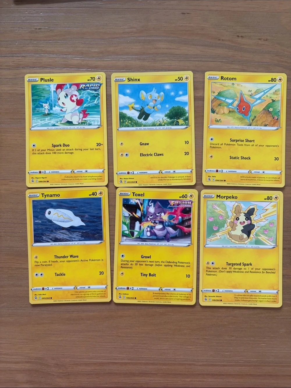 Large Fusion Strike Lot | 37 Unique Cards | Binder Starter Collection